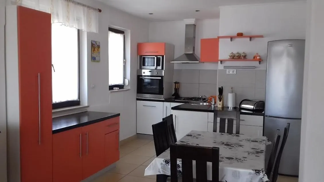 Apartments With A Parking Space Selce, Crikvenica - 14383 سيلتسي